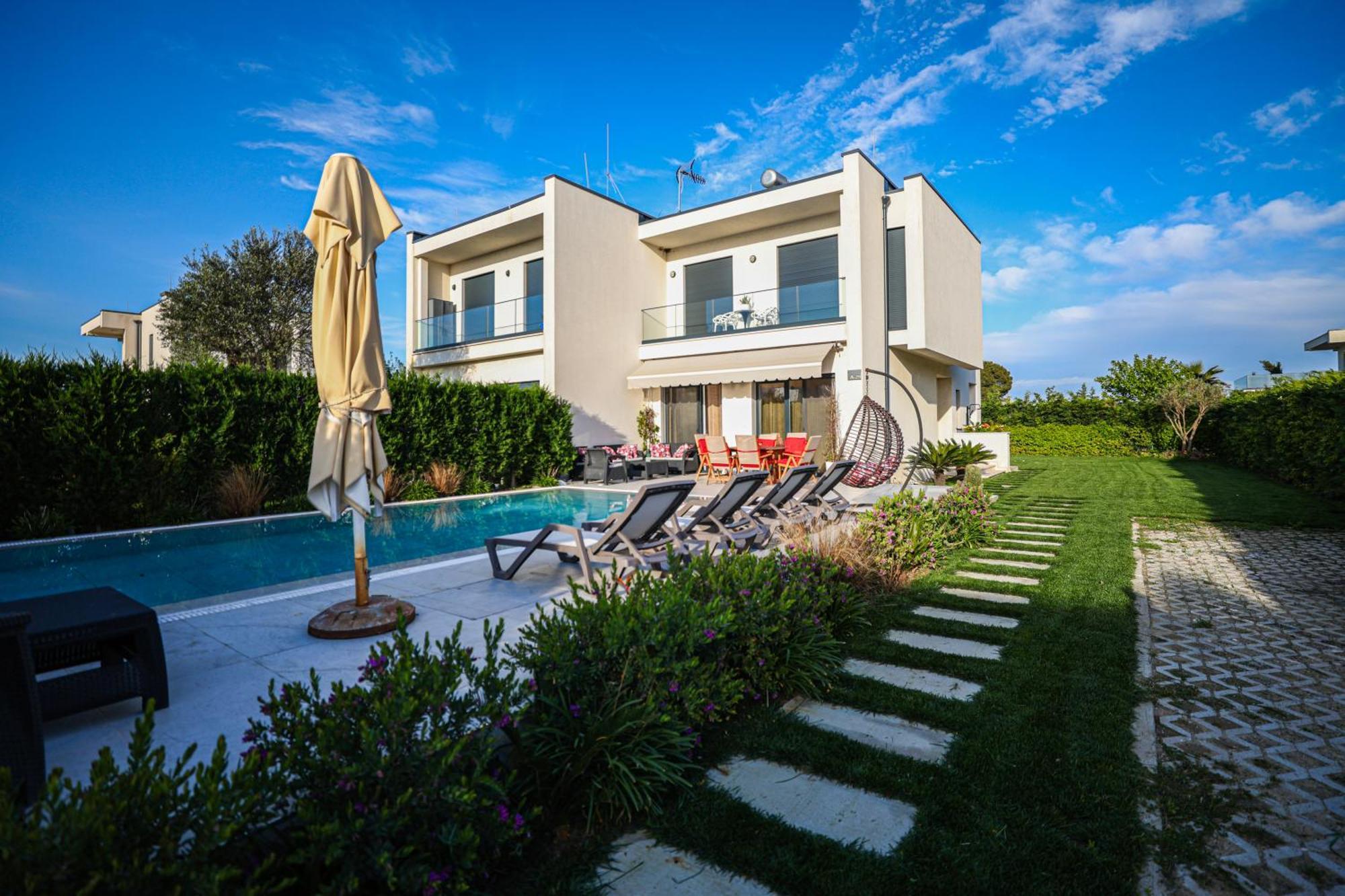 Vila 29 Valamar Durrës Exterior foto